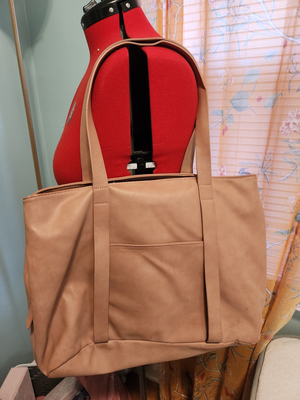 Rose Tote Bag - Spacious Everyday Carry